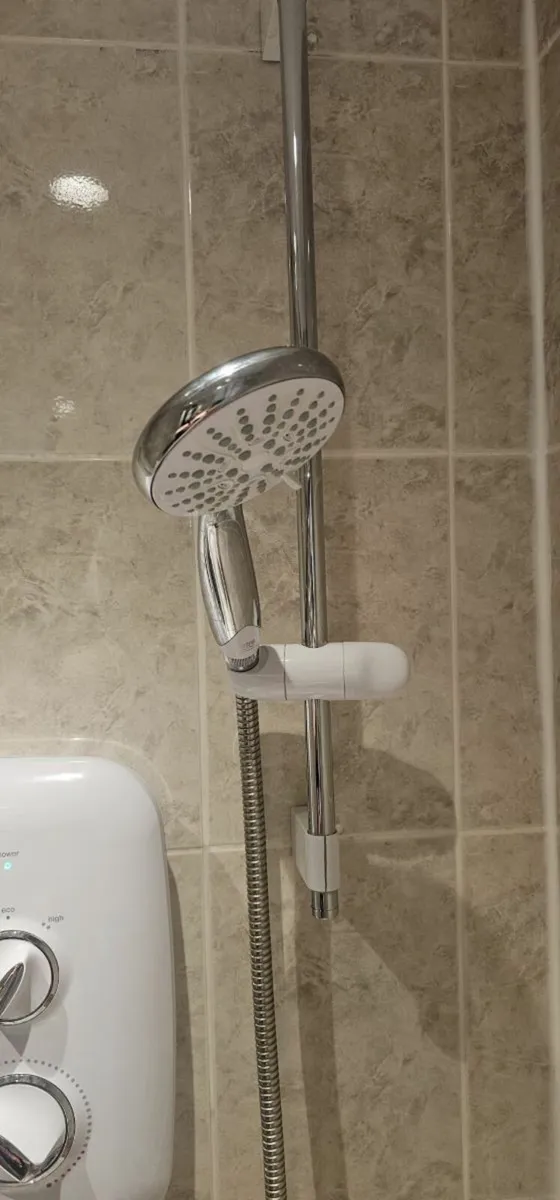 Mira elite SE silent pumped electric shower 9.8 kW - Image 2