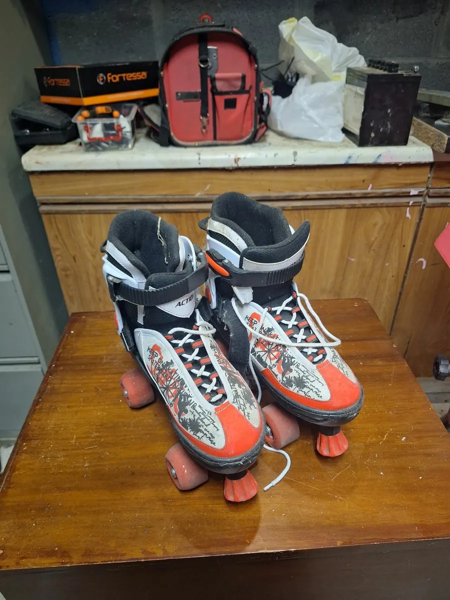 Roller skates - Image 1