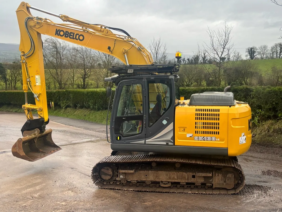 Kobelco SK130LC  Excavator/Digger - Image 3