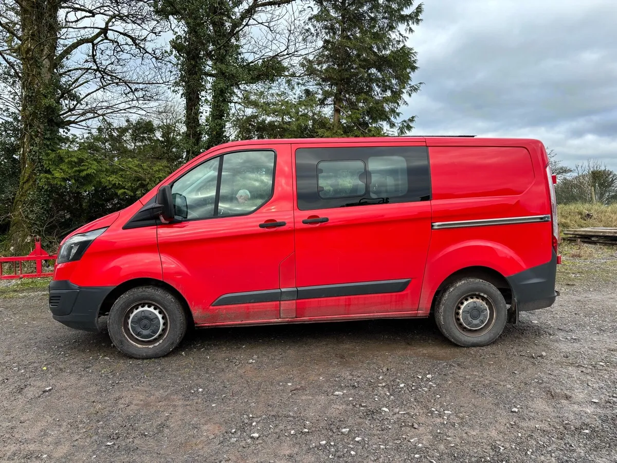 Ford Transit Custom - Crew Cab - Image 2