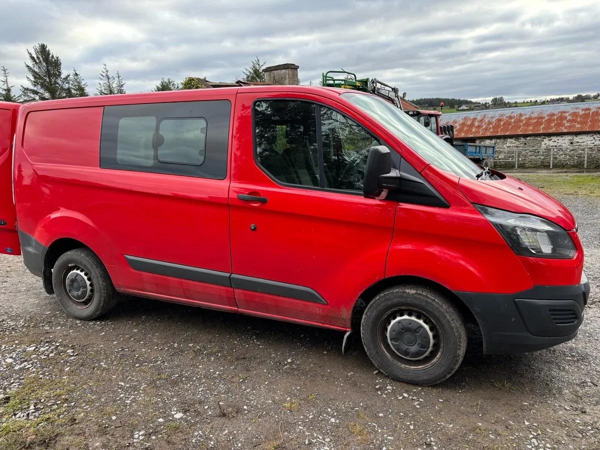 Ford Transit Custom - Crew Cab - Image 1