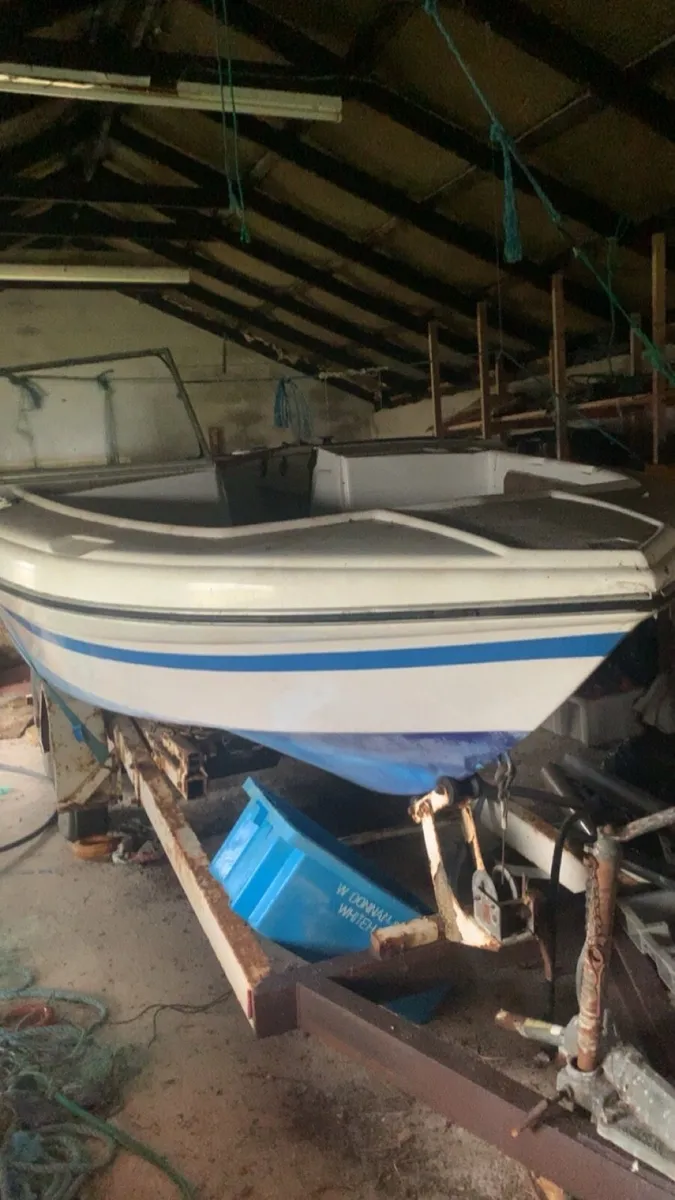 Galastron boat - Image 3