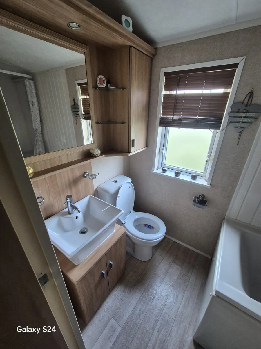 FULL RESEDENTIAL SPEC VOGUE LODGE - Image 1