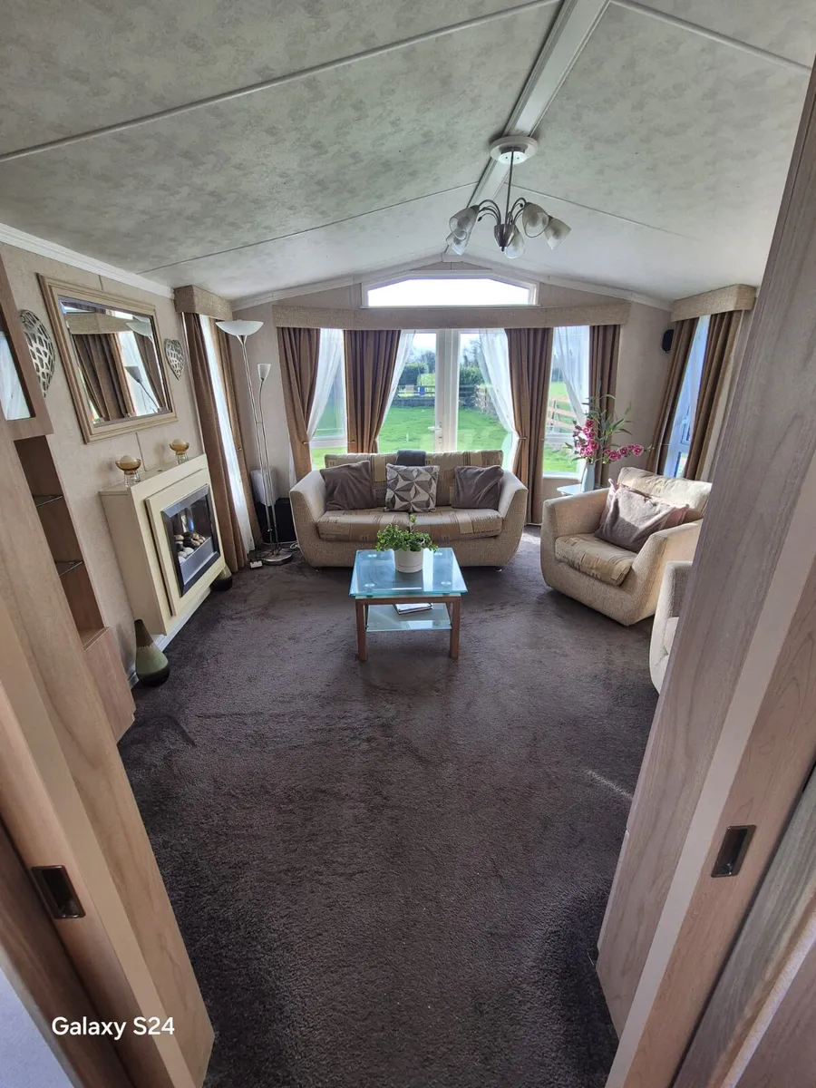 FULL RESEDENTIAL SPEC VOGUE LODGE - Image 3