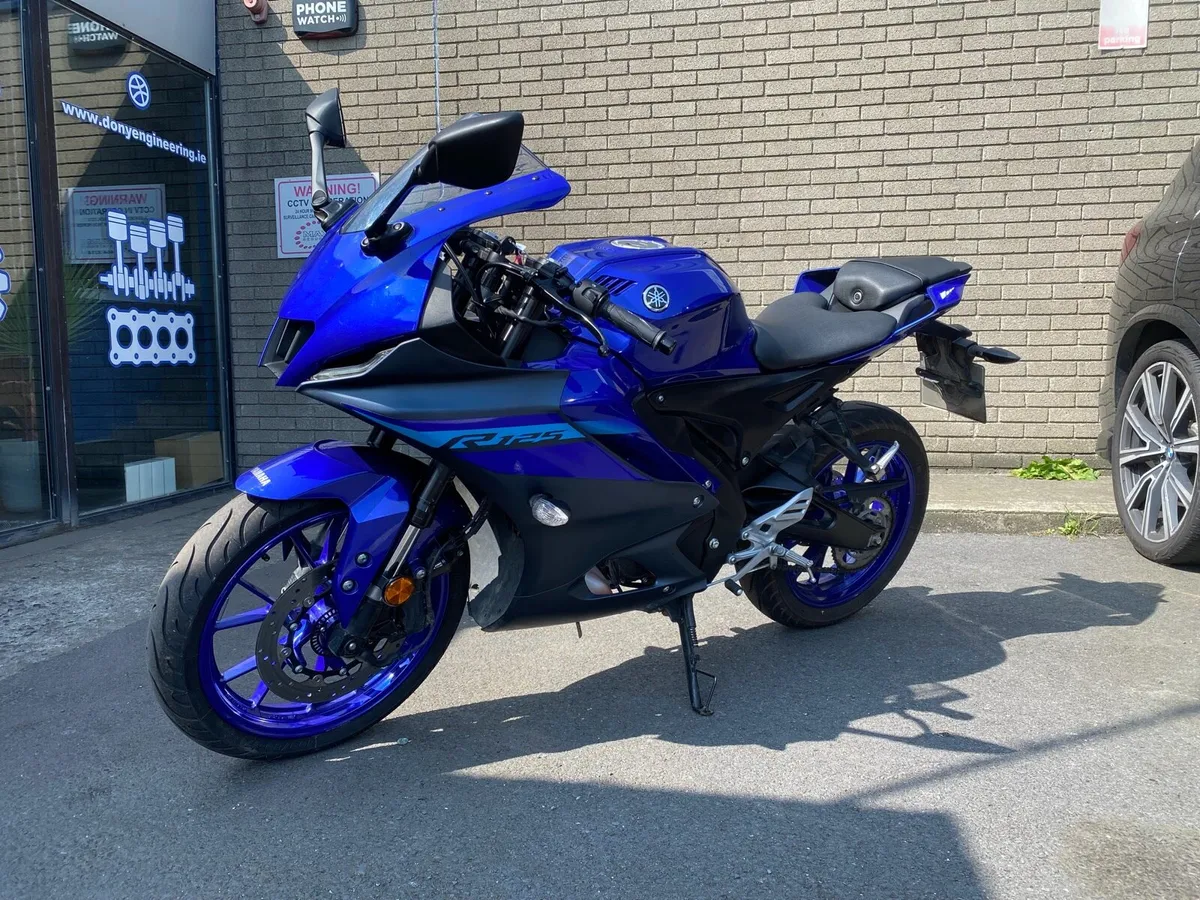 2024 Yamaha YZF 125 - Image 3