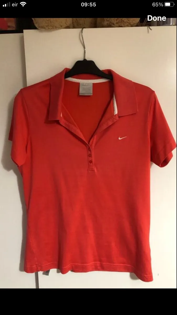 Ladies Nike top size 14/16 €5 - Image 1