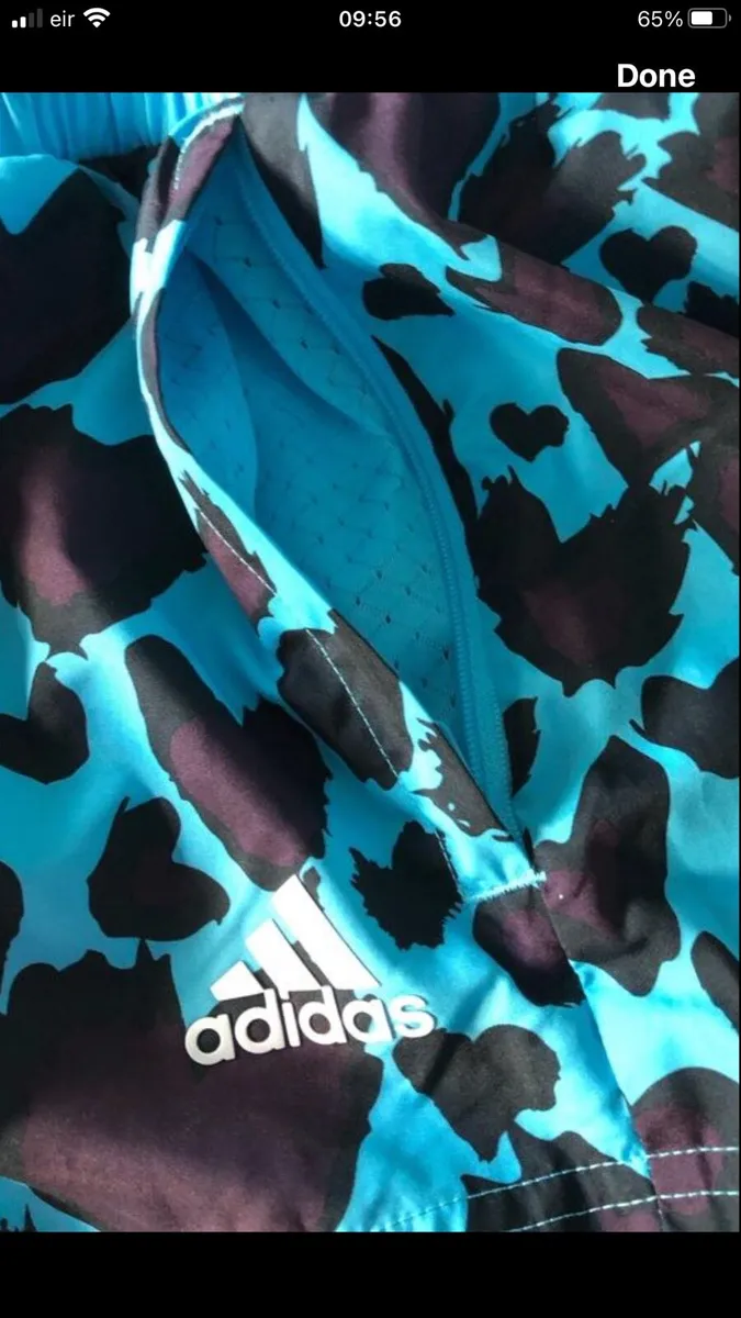 Girls adidas shorts 13/14 €10 - Image 3