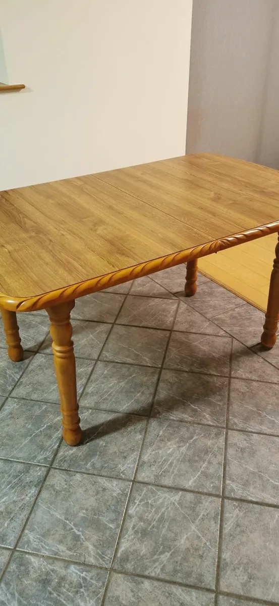 Kitchen table and six chairs - Image 4