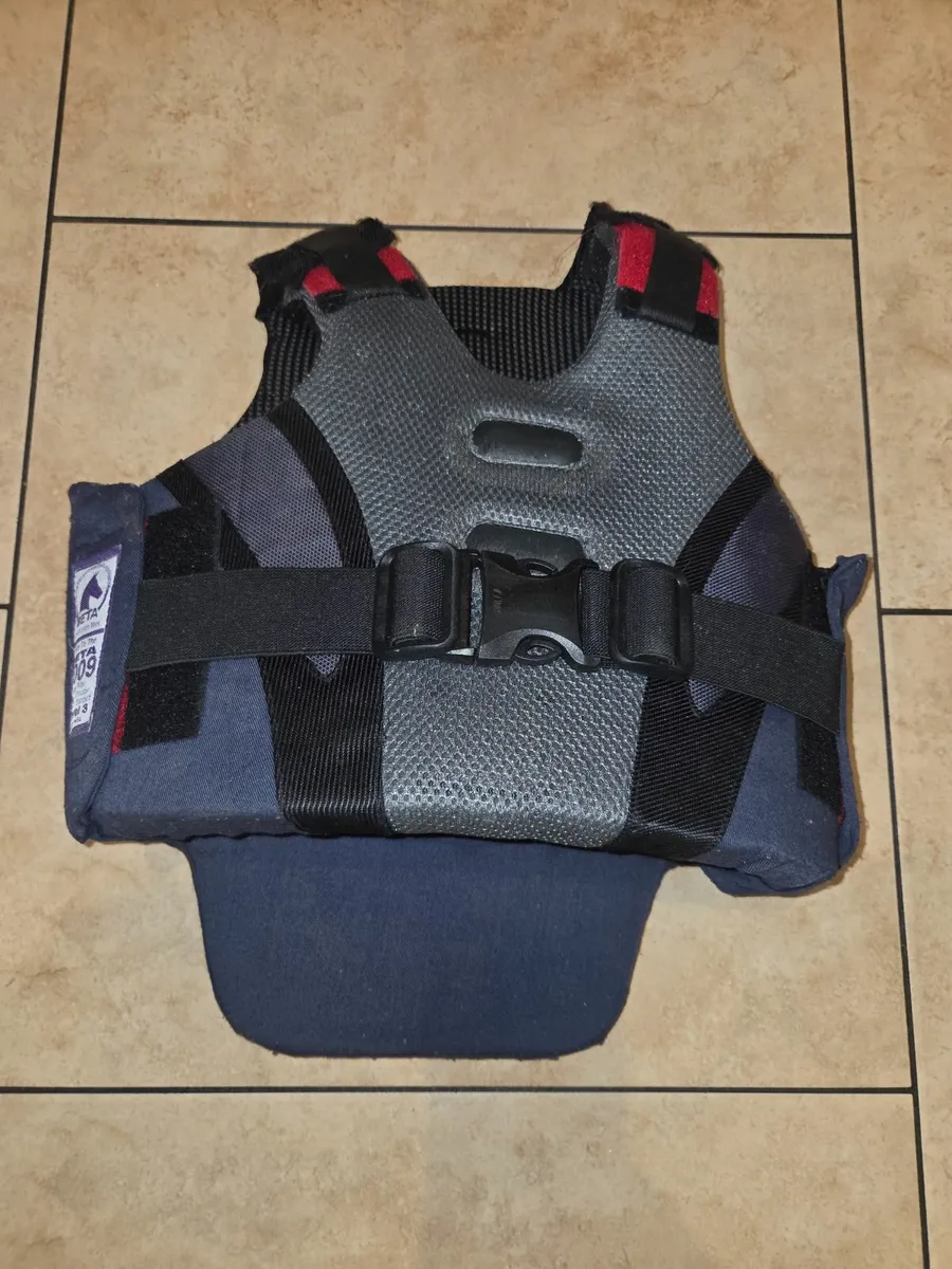 Horse riding body protector (childs) - Image 1