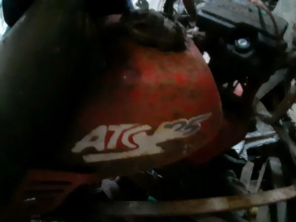 Honda 125  3 wheeler trike forsale for parts - Image 4