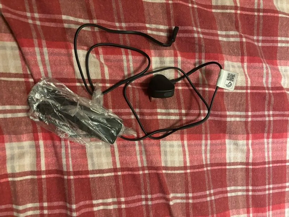 Samsung 32" HD Ready Smart LED TV - Image 4