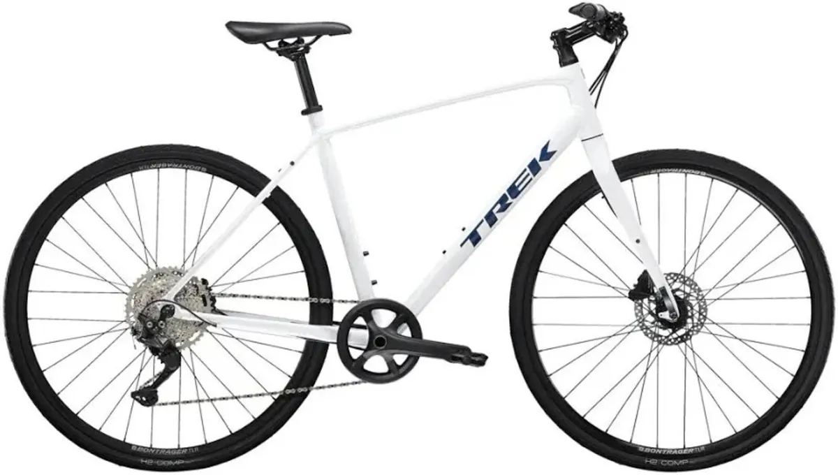 Trek FX 3 Disc Hybrid Bike + Lot of accessories - Image 2