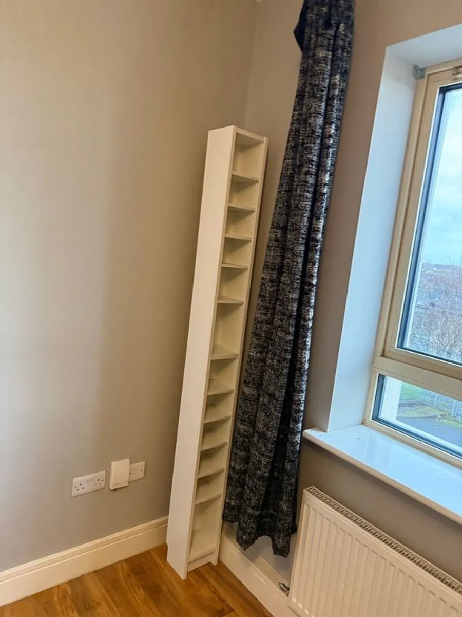 4 White Billy ikea Bookcases with extensions on top (extra high) - Image 3