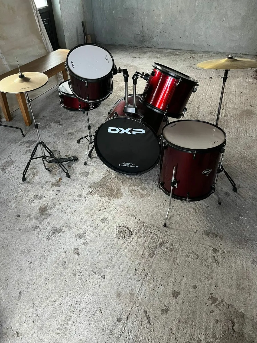 DXP Pioneer Series Drum Kit – Red Wine Finish - Image 1