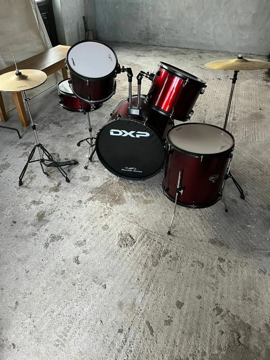 DXP Pioneer Series Drum Kit – Red Wine Finish - Image 2
