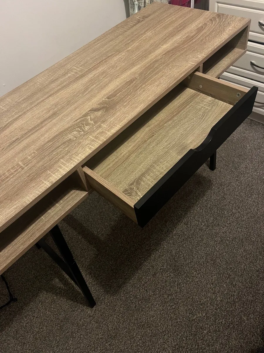 Study / Gaming Desk - Image 2