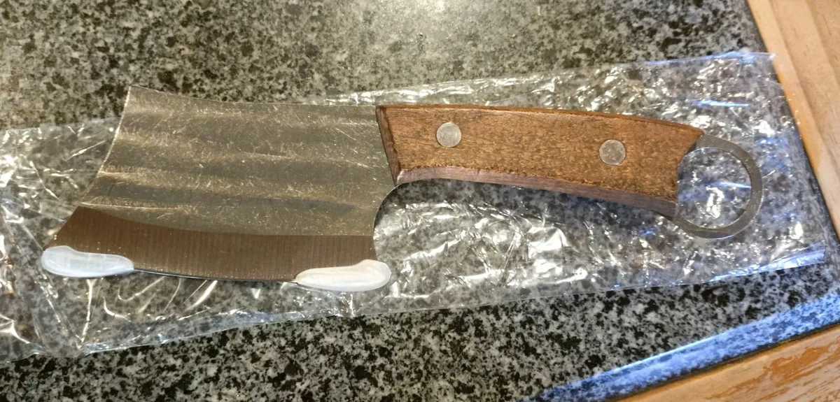 Small Meat Cleaver/Kitchen Knives (brand New). - Image 2