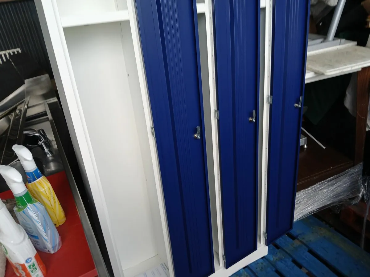 Personal lockers 3x1..new lot of (4)sets  availabl - Image 2