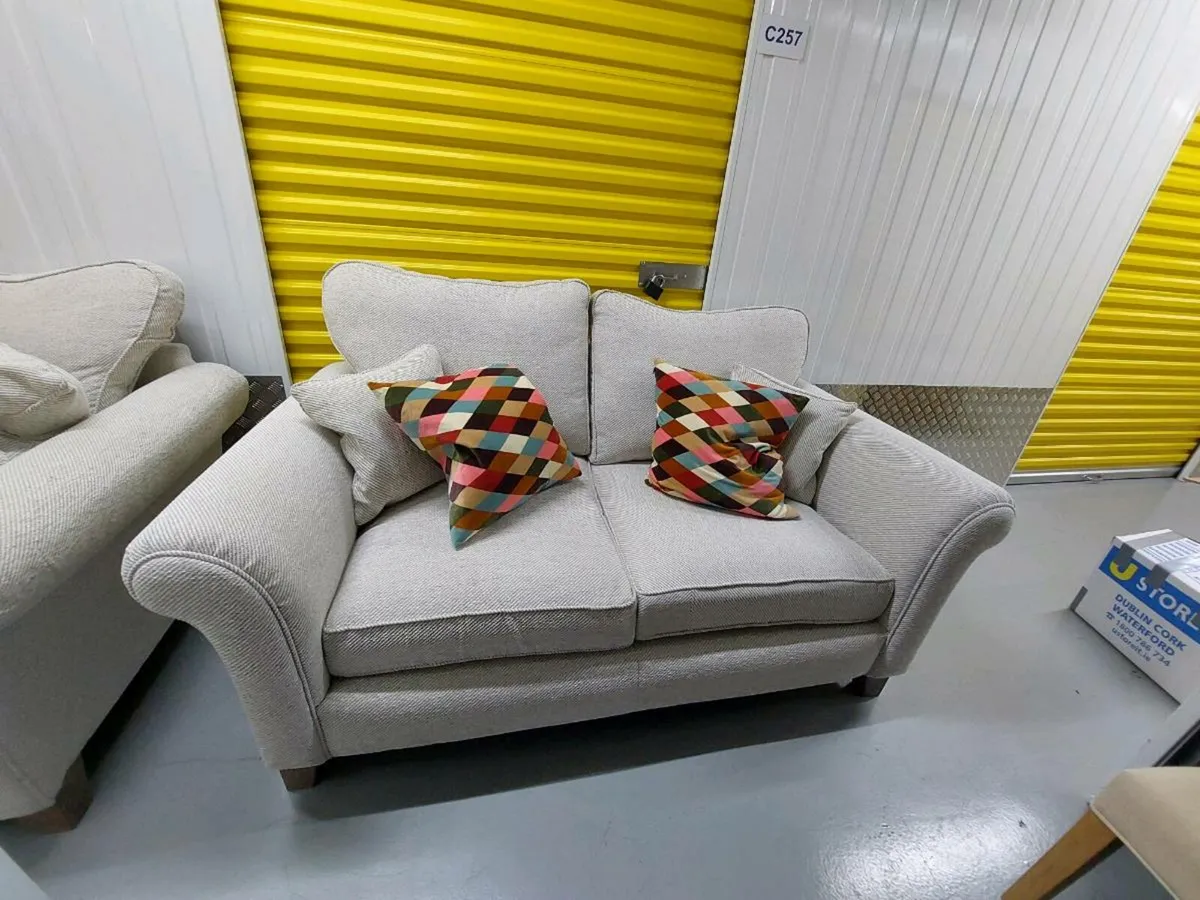 2 seater and 3 seater couch - Image 1