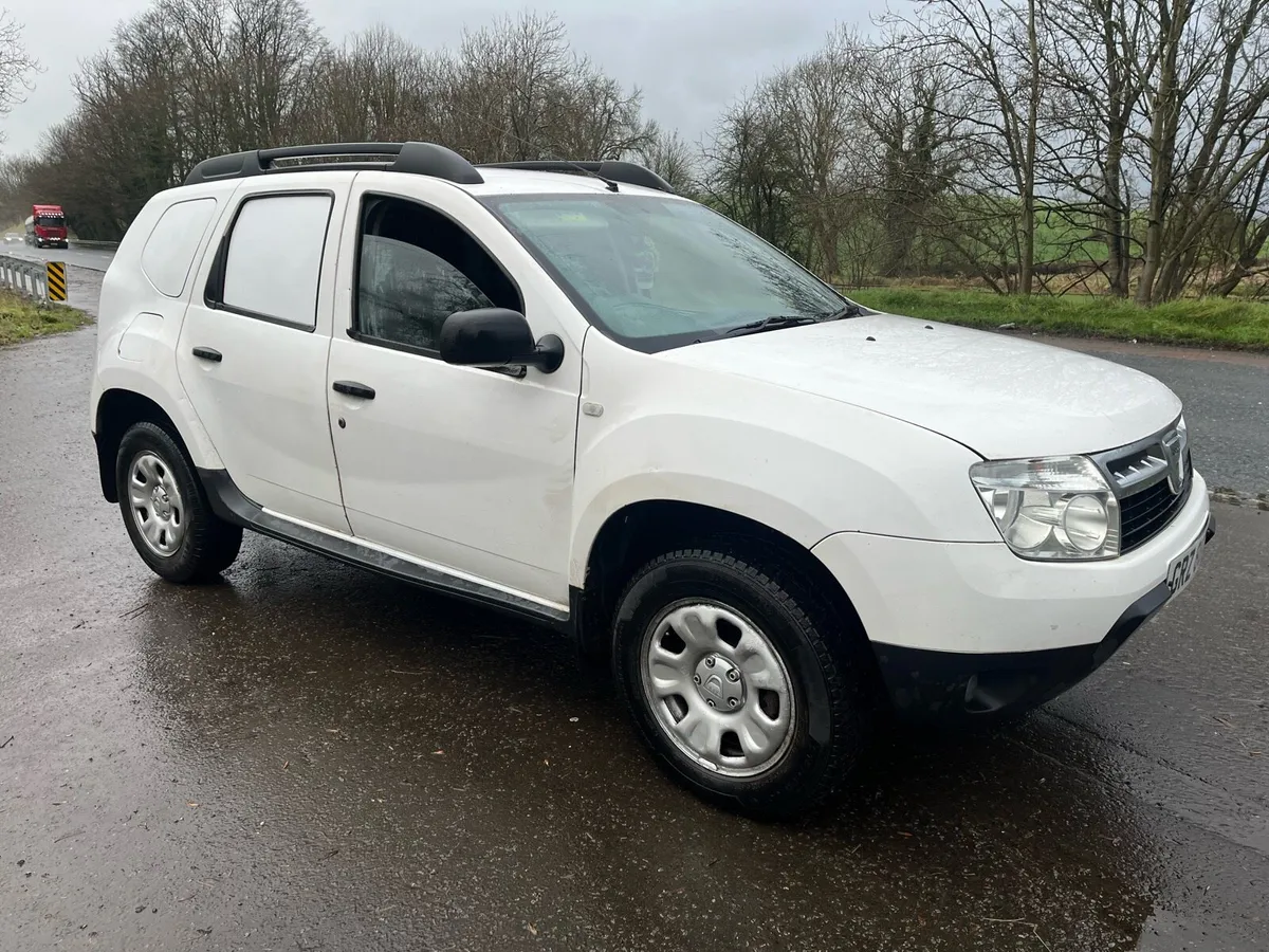 Dacia  duster 2013 commercial - Image 1