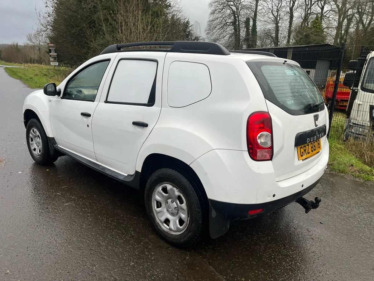 Dacia  duster 2013 commercial - Image 3