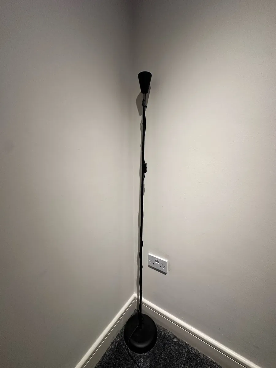 Floor lamp