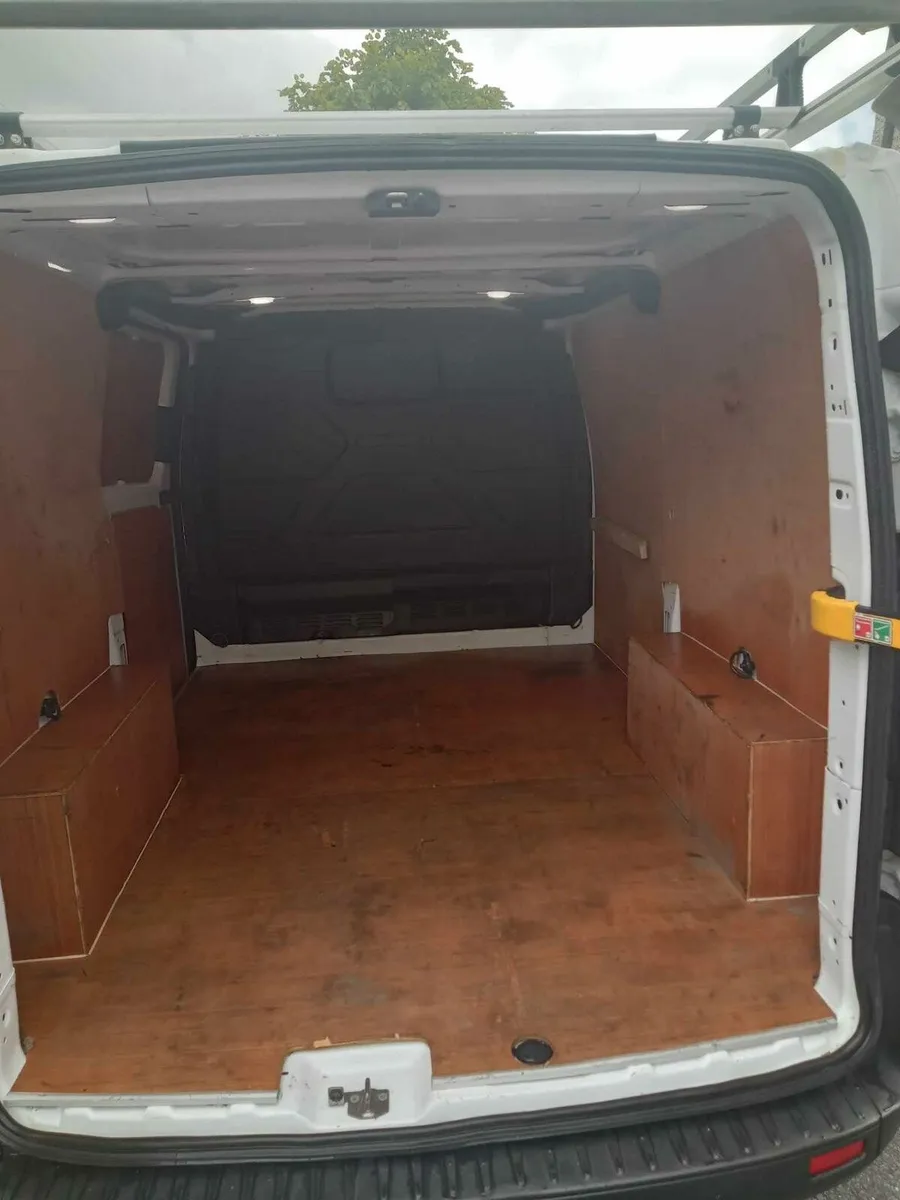 Ford transit - Image 2