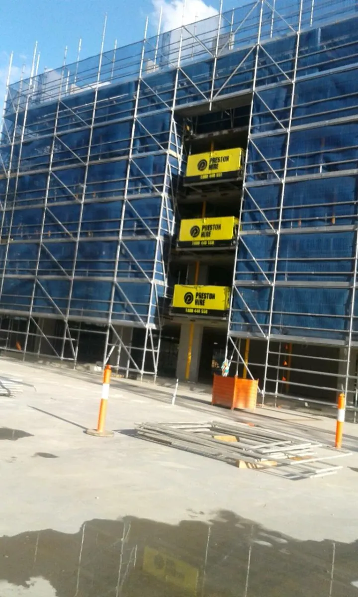 Scaffolders avaialble - Image 4