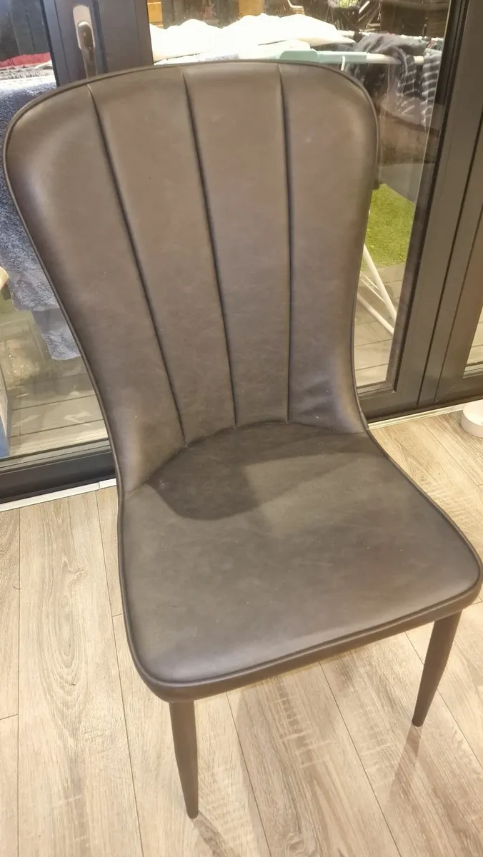 Dining chairs - Image 1