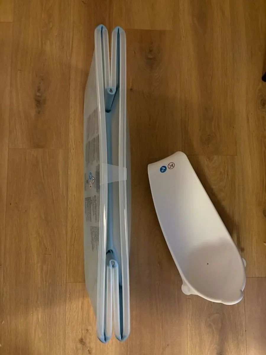 Stokke Flexi Bath XL with newborn support Like New - Image 3