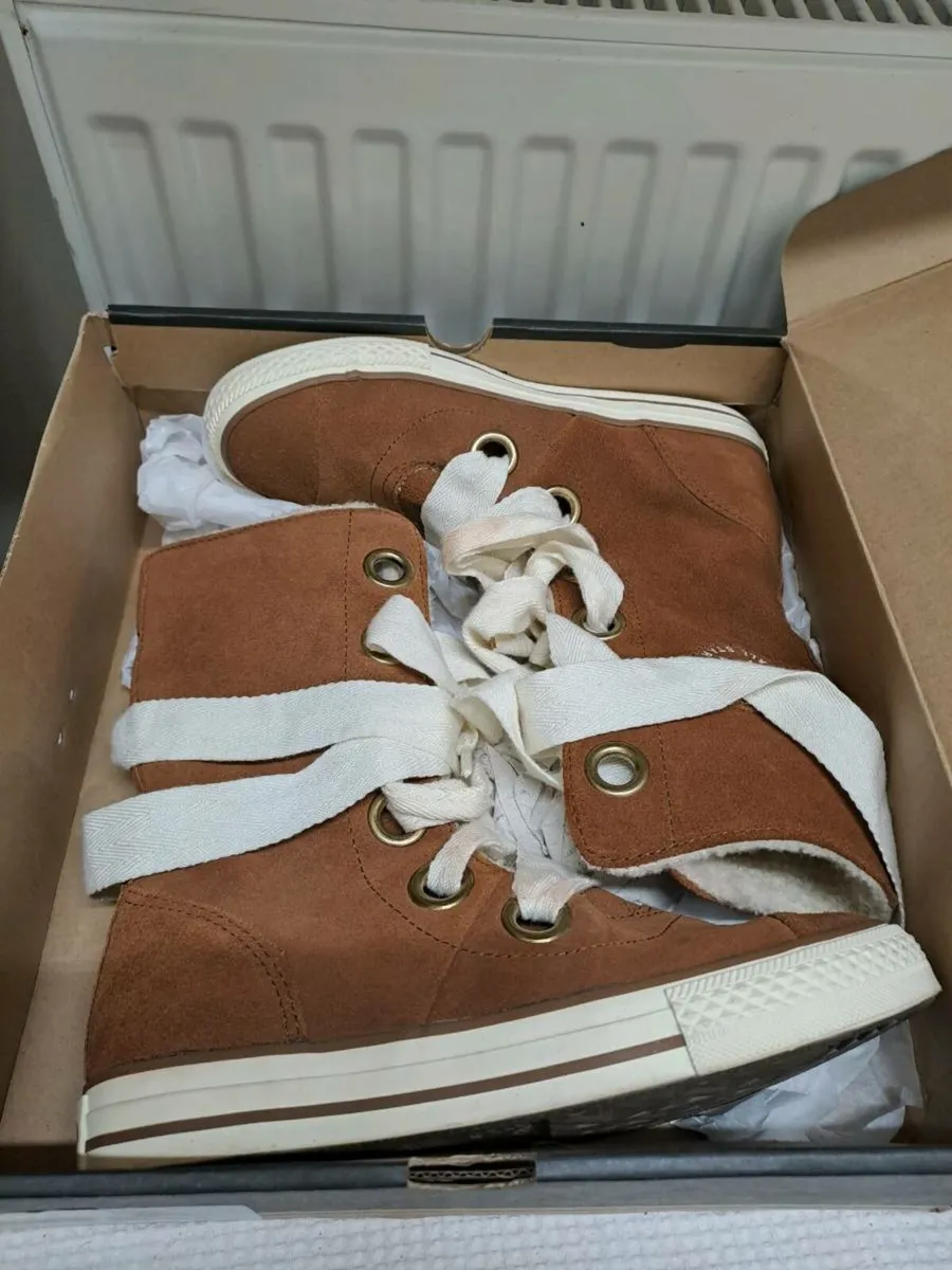 Converse All Star Suede Boots – Size UK 4 - Image 4