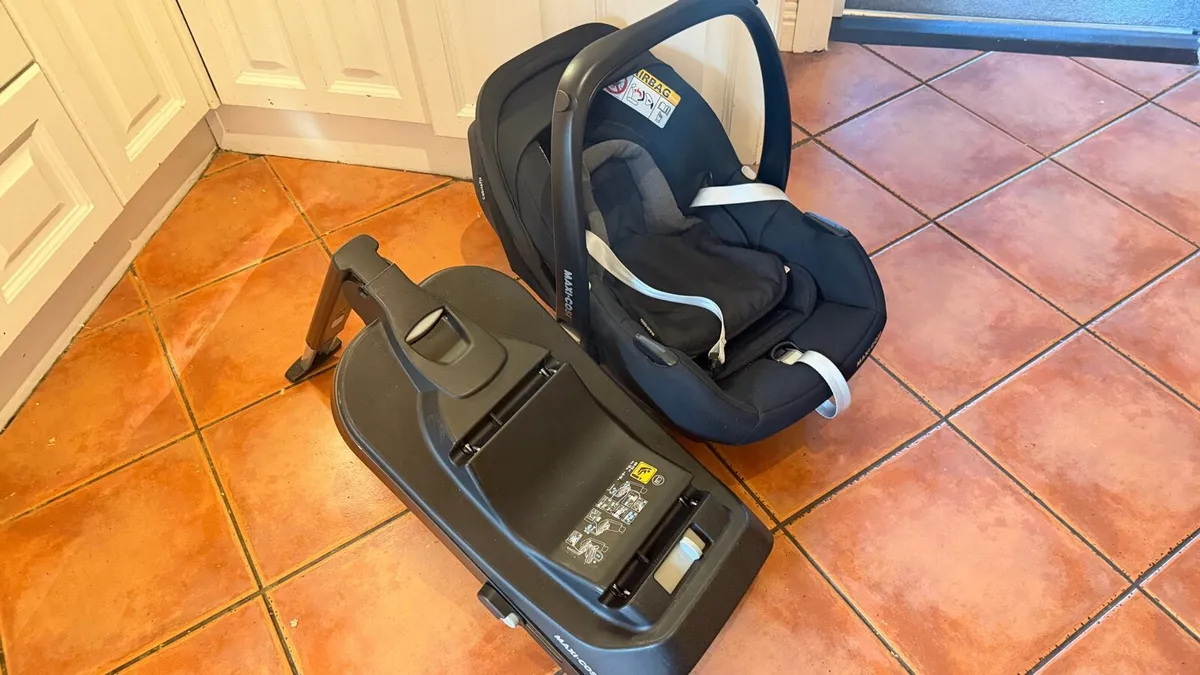Maxi Cosi Cabriofix - Image 1
