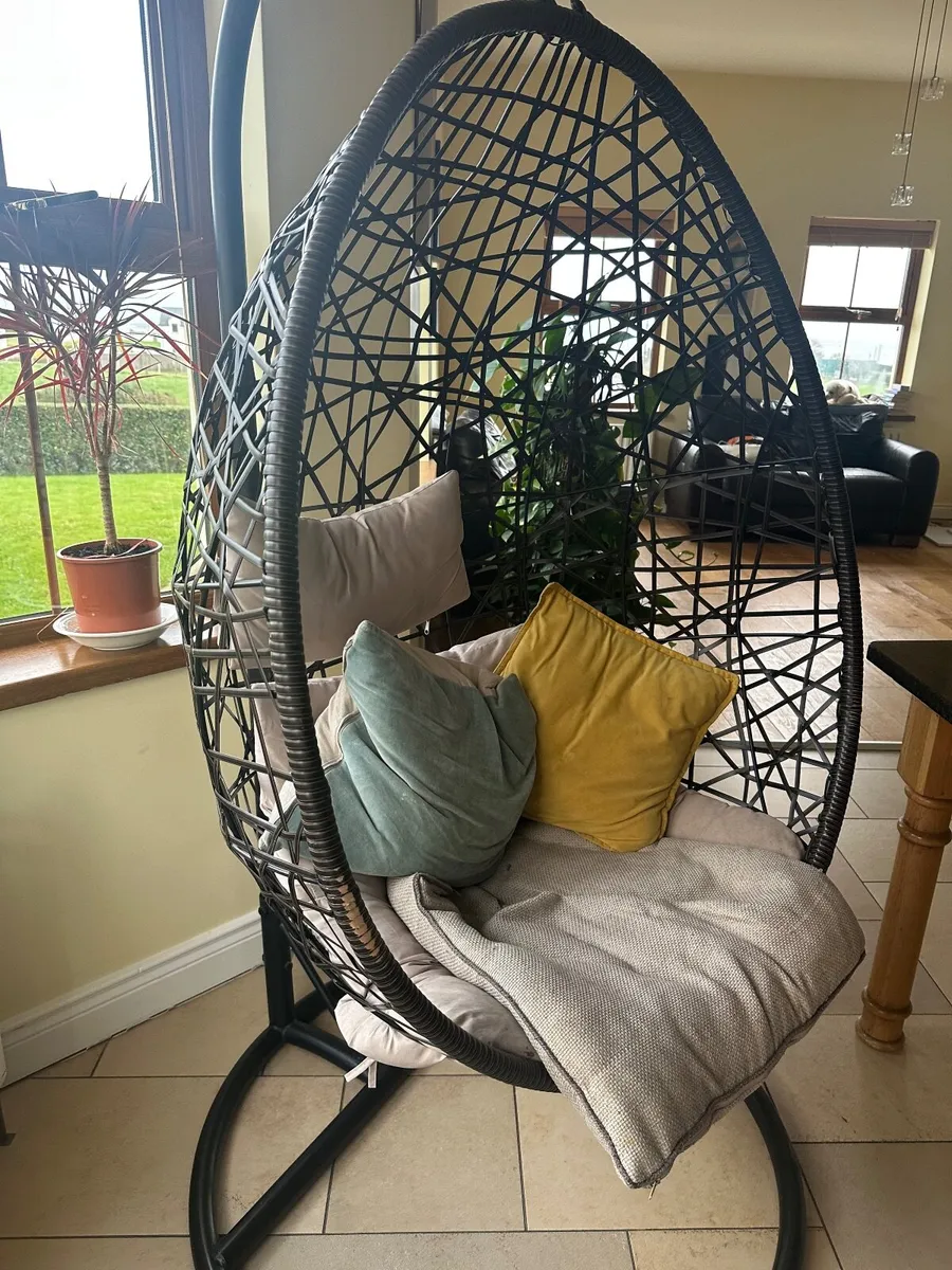 Garden swing chair - Image 1