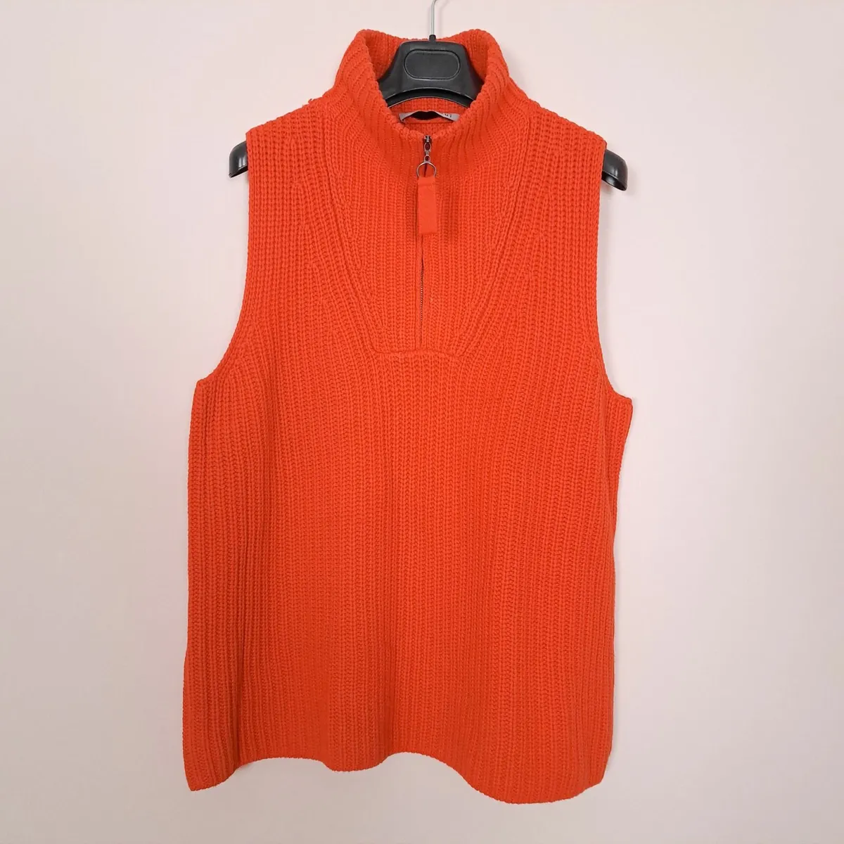 Oui Sleeveless Knit Slip Over Vest 14UK/42EU - Image 1