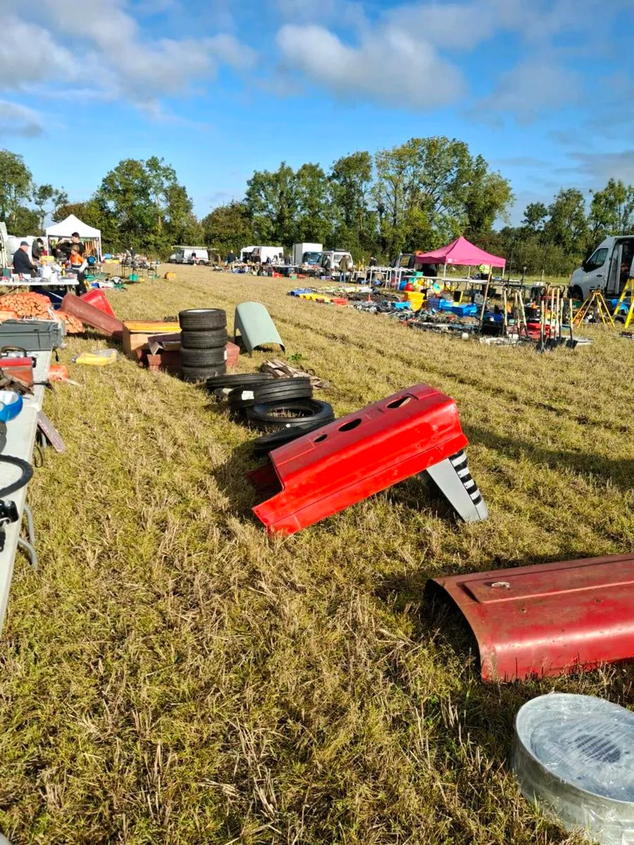 Vintage AUTO JUMBLE Ballyfin - Image 2