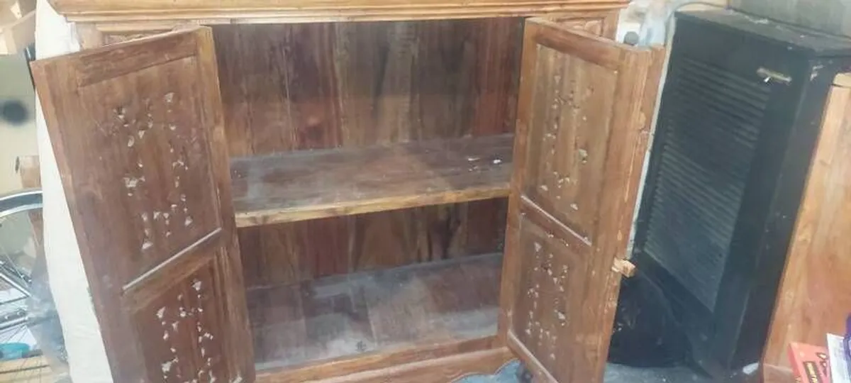 Decorativw wooden cabinet - Image 3
