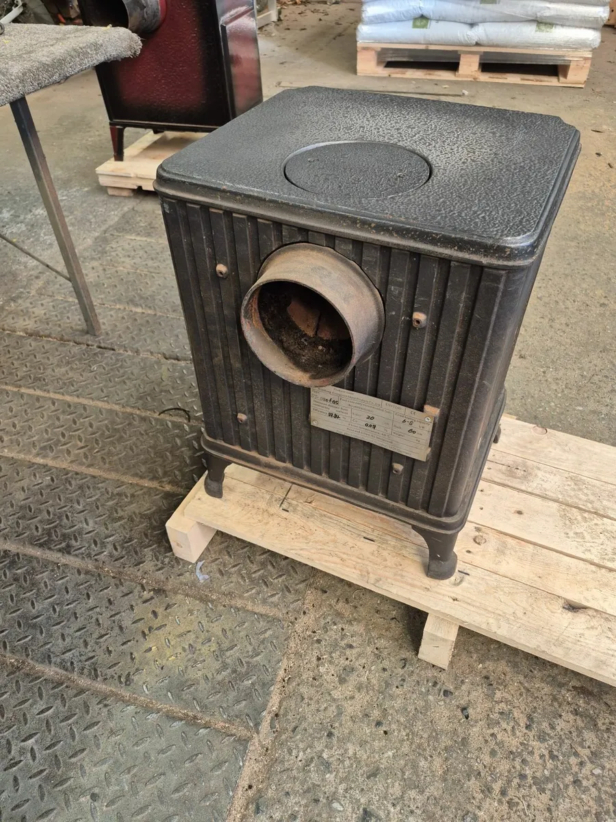 Solid fuel stove - Image 3