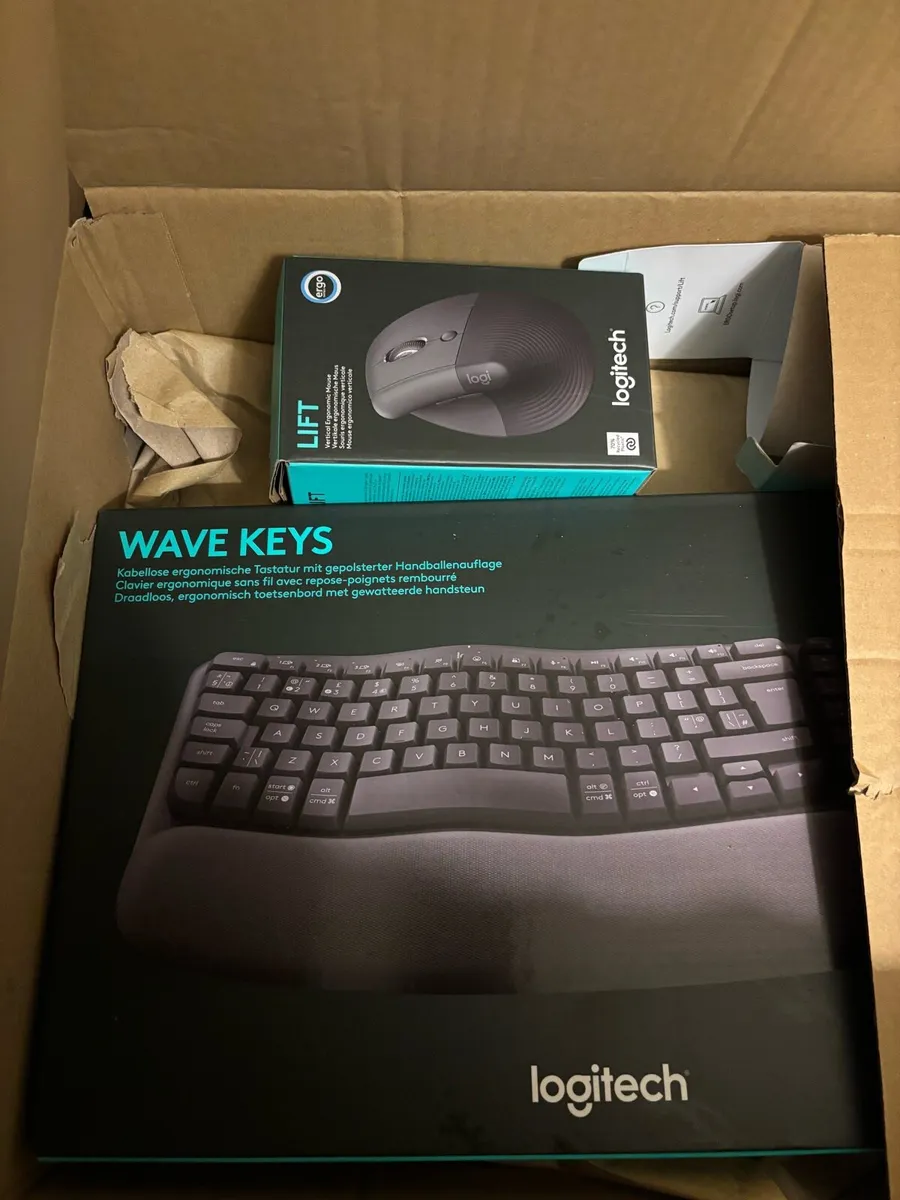 Ergonomic Keyboard and Mouse - Image 1