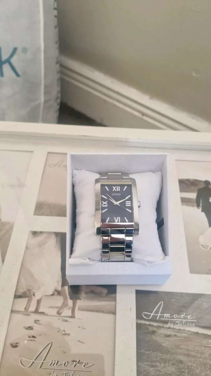 Guess Stainless Steel analogue watch 34 mm - Image 1