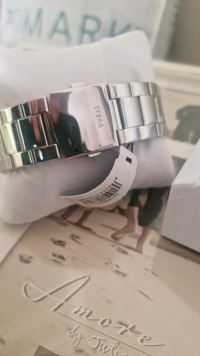 Guess Stainless Steel analogue watch 34 mm - Image 4