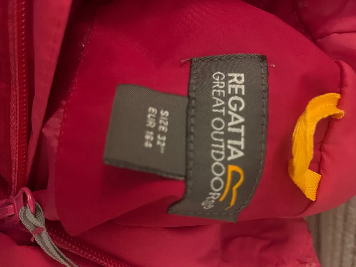 Girls coats - Image 3