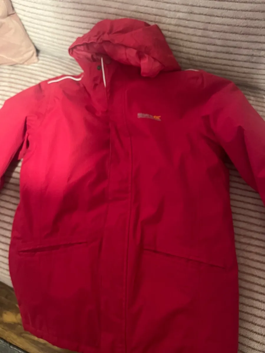 Girls coats - Image 2