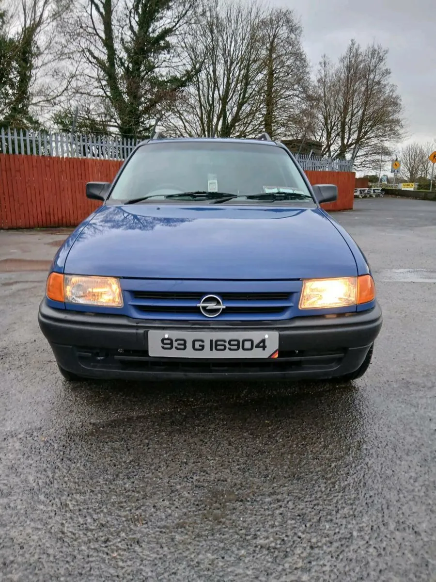 Opel Astra Estate - Image 3