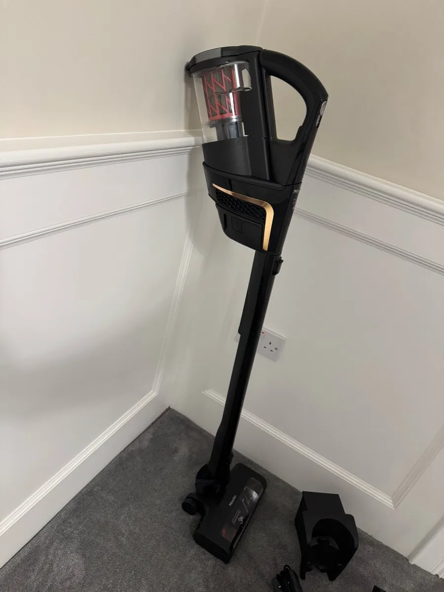 Miele HX2 Triflex Hoover - Image 3