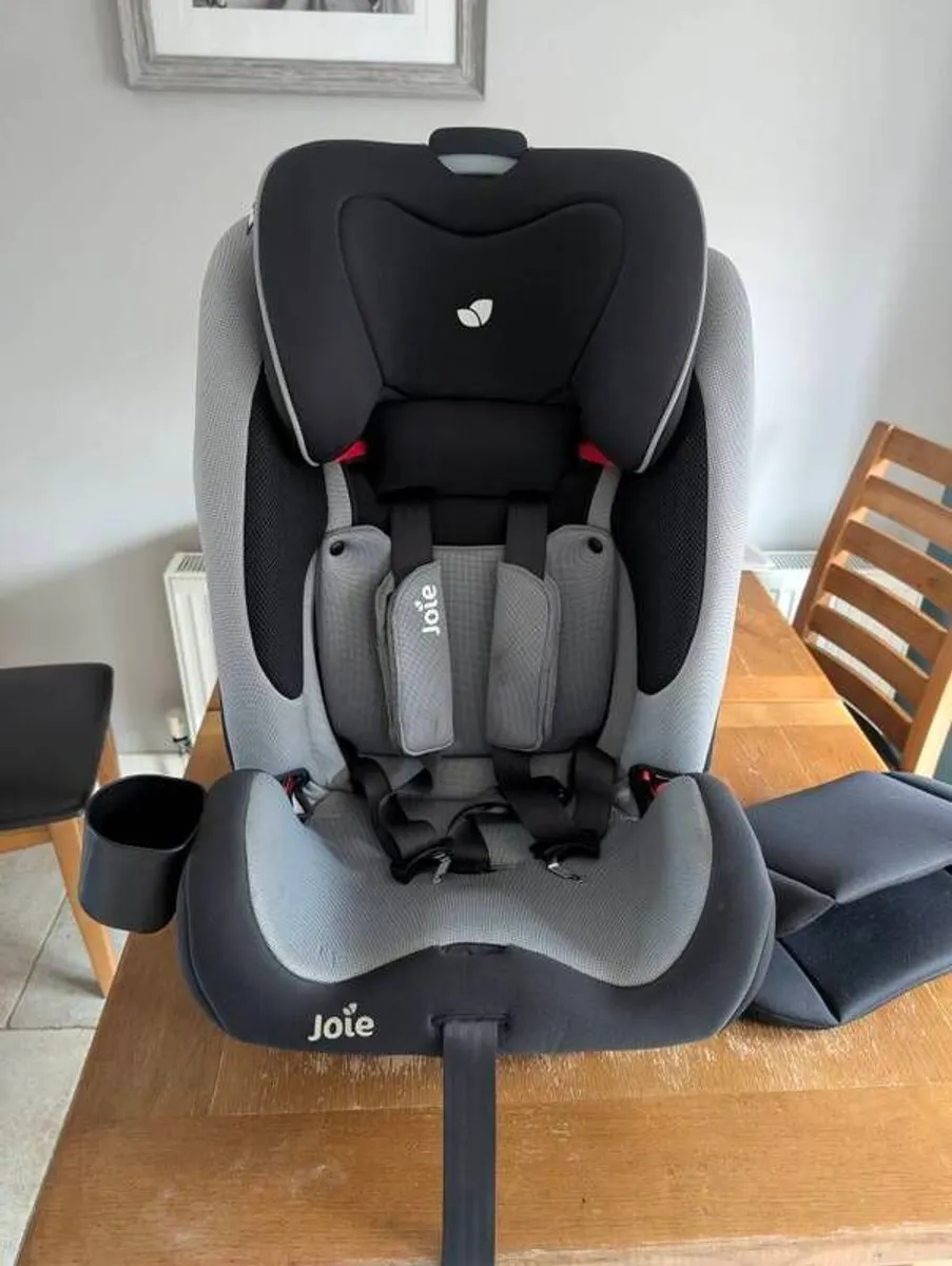 Joie Iso Fix Car Seat - Image 4