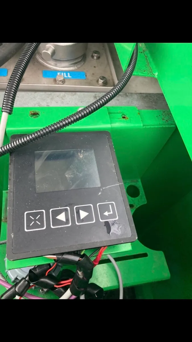 1650 litres Adblue Static Bunded Tank - Image 4