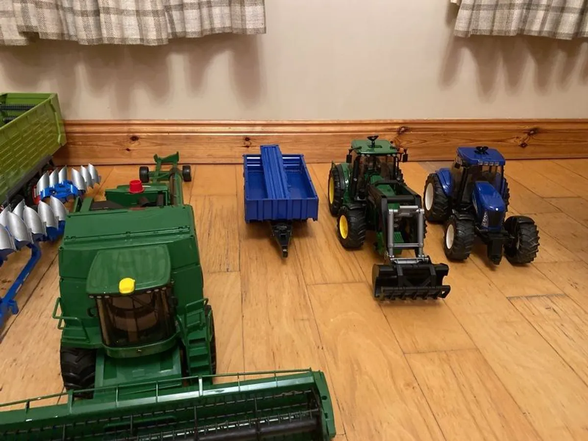 Bruder farm machinery - Image 3