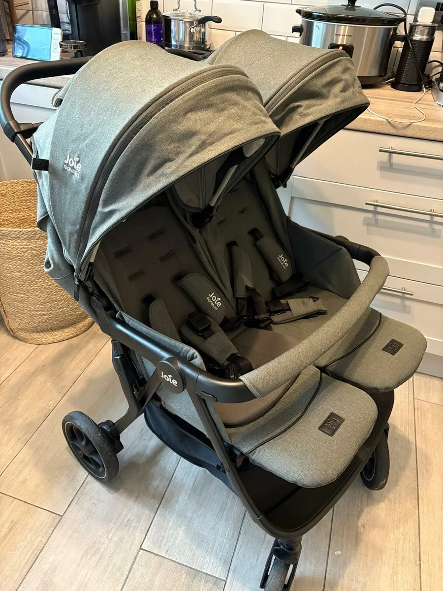Joie Estrella Double Stroller/ Buggy - Image 3
