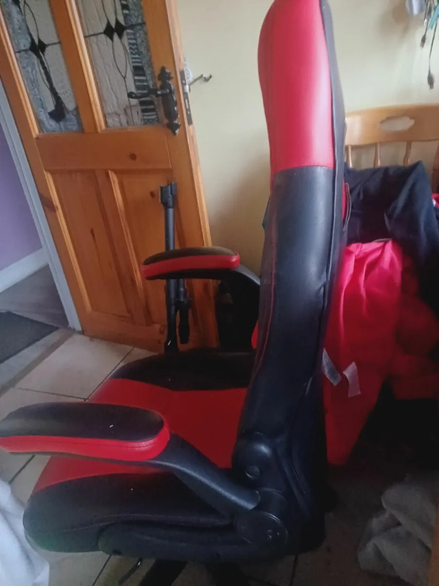 Gaming chair - Image 2