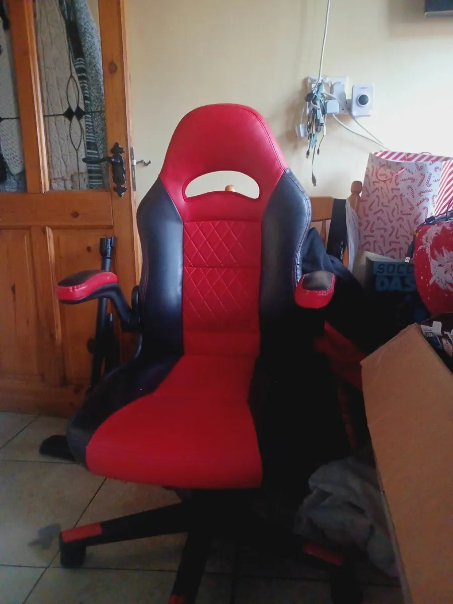 Gaming chair - Image 3